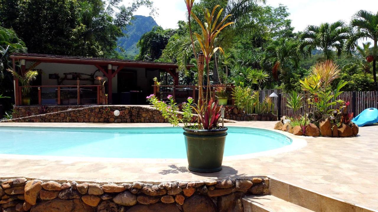 Eco Lodge Village Temanoha Paopao Eksteriør bilde